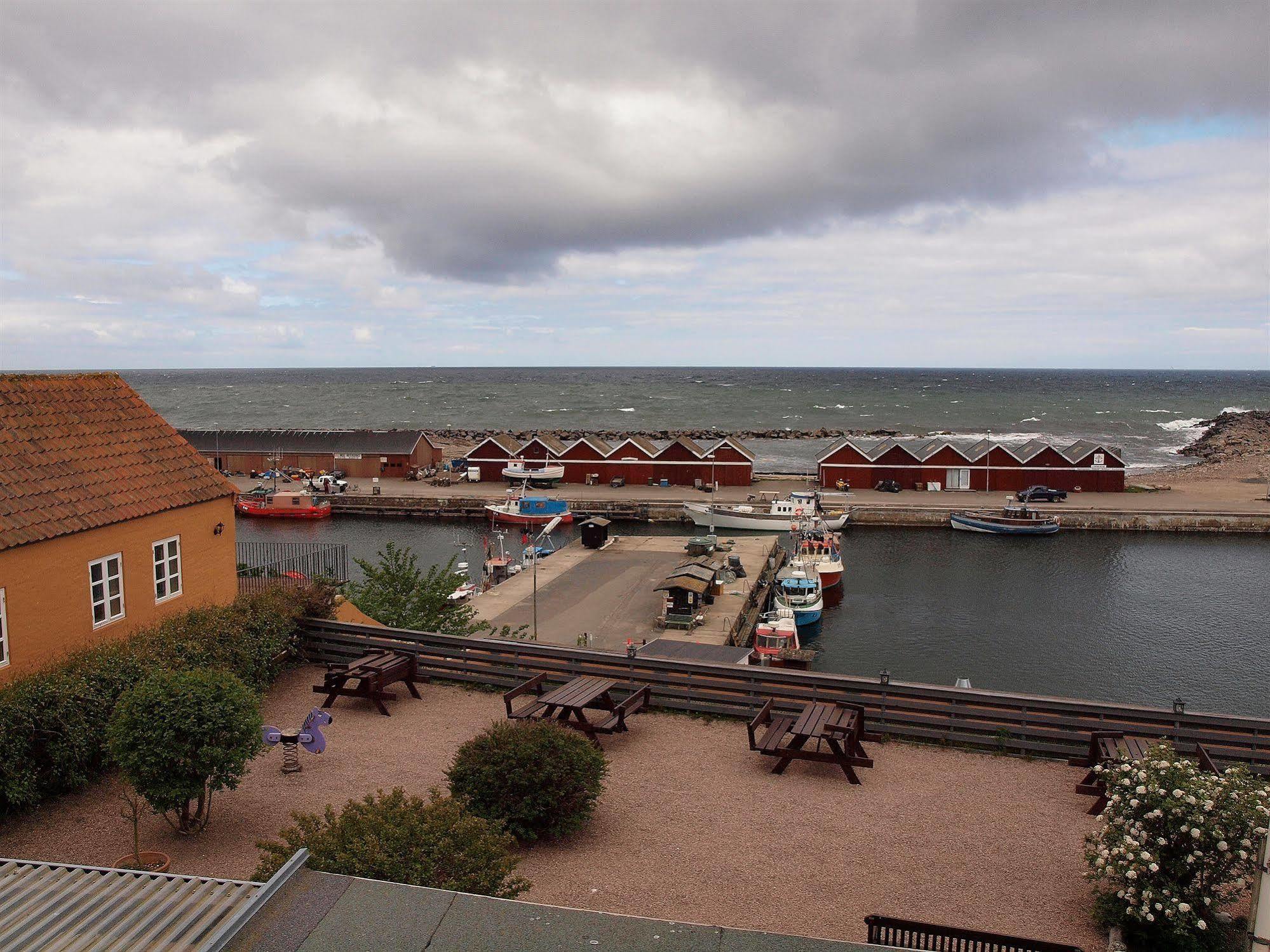 Hotel Kysten Hasle Kültér fotó